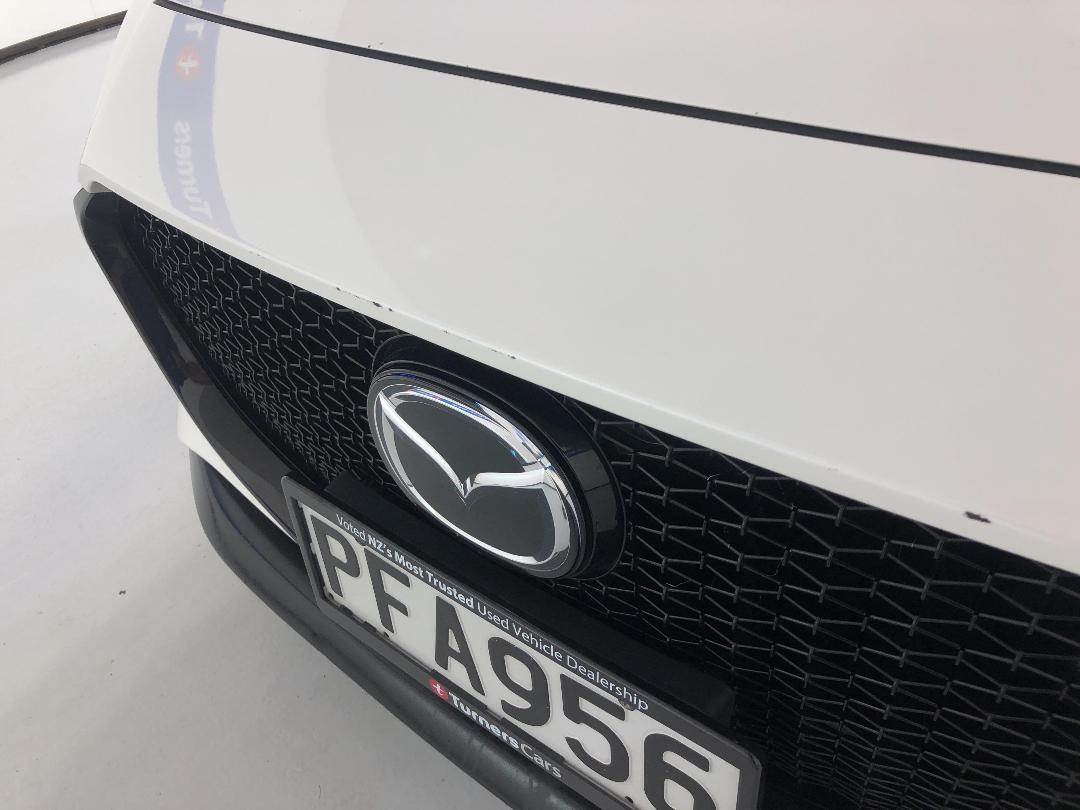 Photo '24' of Mazda Mazda3