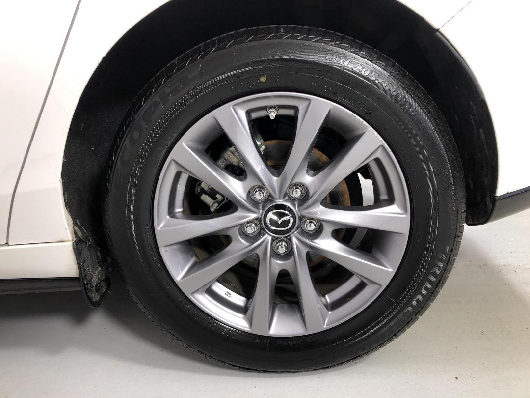 Photo '11' of Mazda Mazda3 Photo '11' of Mazda Mazda3