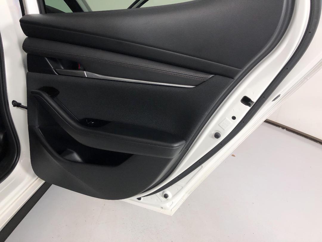 Photo '19' of Mazda Mazda3 Photo '19' of Mazda Mazda3