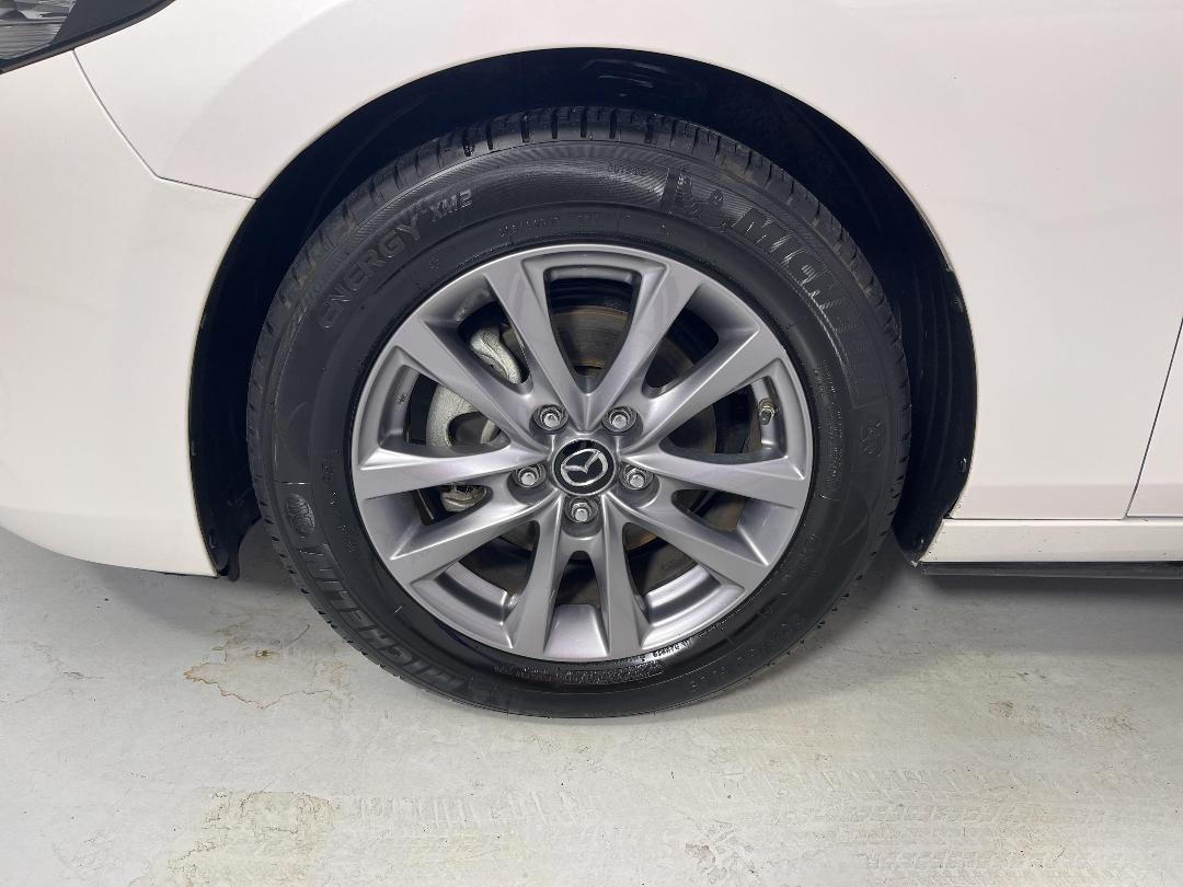 Photo '10' of Mazda Mazda3 Photo '10' of Mazda Mazda3