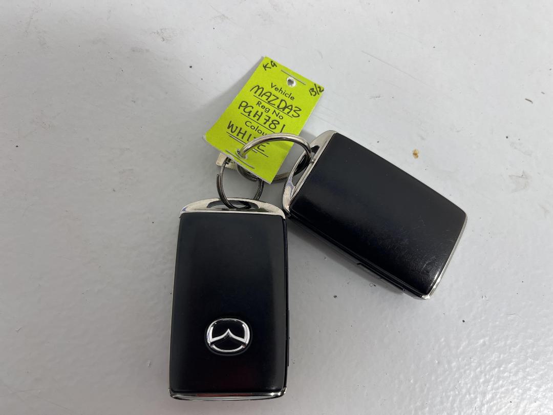 Photo '22' of Mazda Mazda3 Photo '22' of Mazda Mazda3