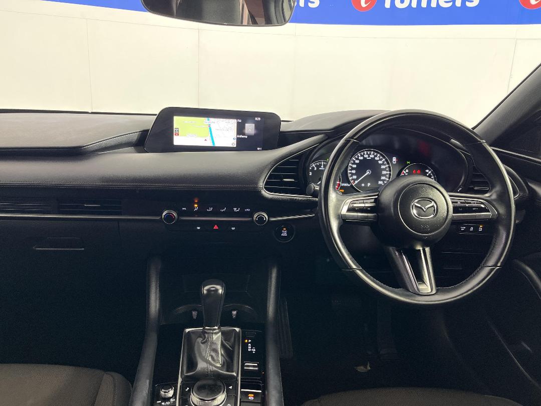 Photo '17' of Mazda Mazda3 Photo '17' of Mazda Mazda3