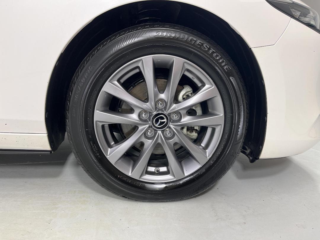 Photo '9' of Mazda Mazda3 Photo '9' of Mazda Mazda3