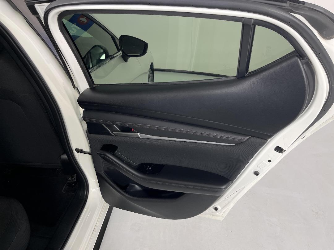 Photo '19' of Mazda Mazda3 Photo '19' of Mazda Mazda3