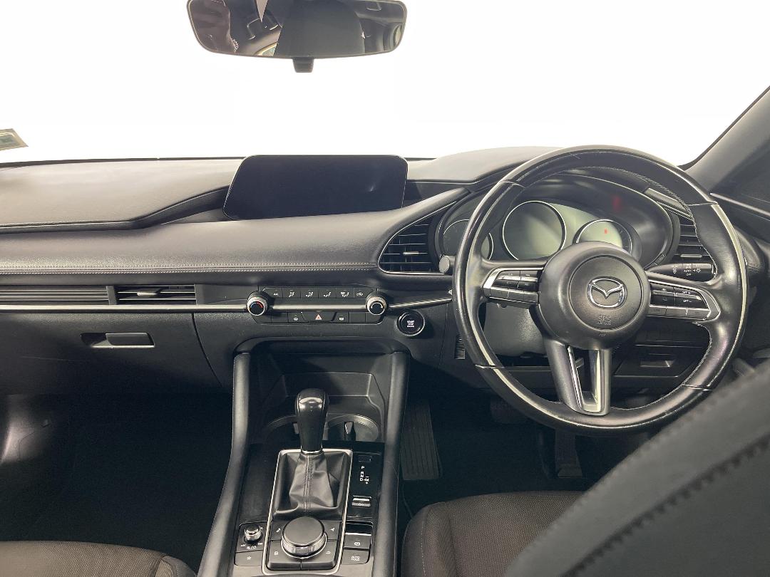 Photo '17' of Mazda Mazda3 Photo '17' of Mazda Mazda3