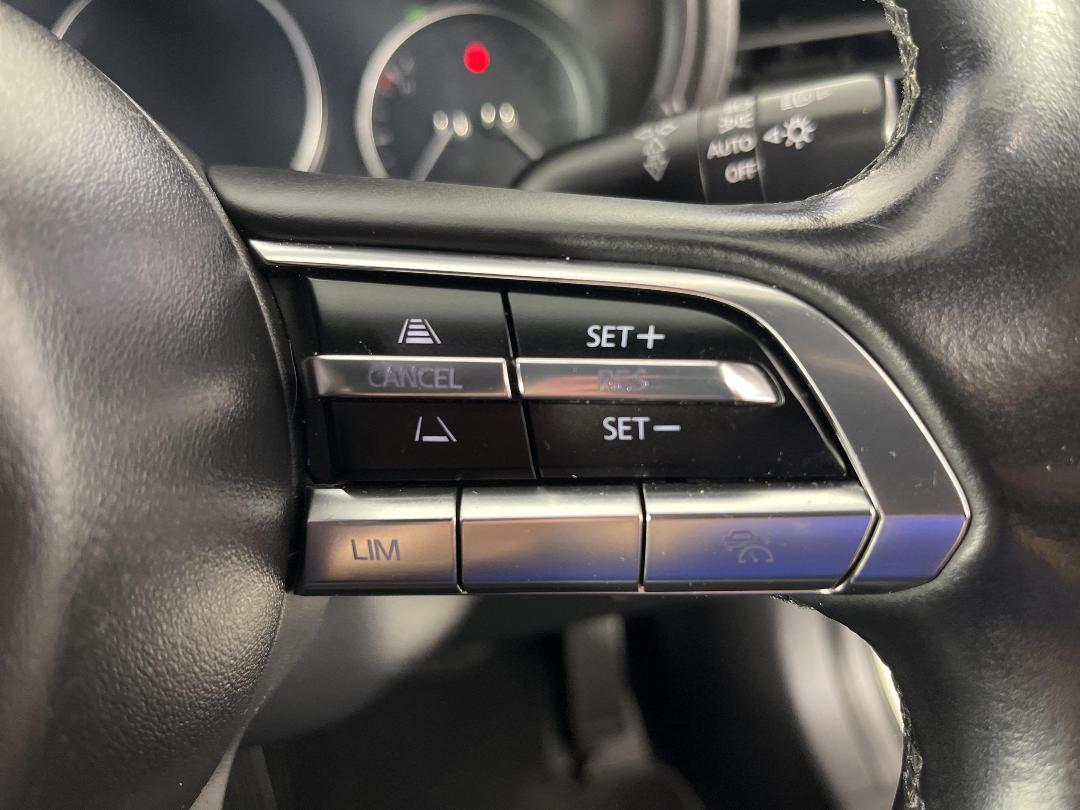 Photo '24' of Mazda Mazda3 Photo '24' of Mazda Mazda3