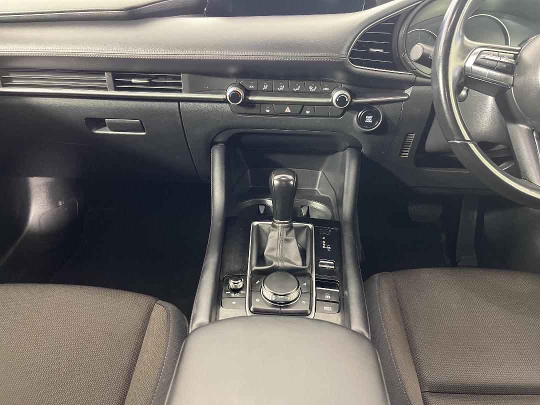 Photo '18' of Mazda Mazda3 Photo '18' of Mazda Mazda3