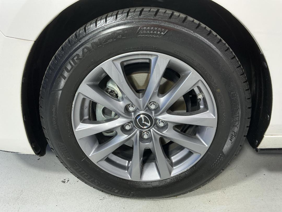 Photo '10' of Mazda Mazda3