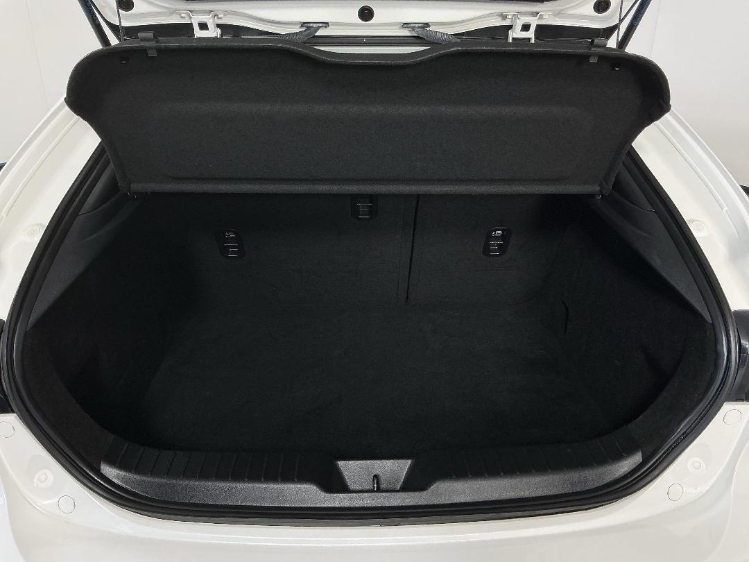 Photo '14' of Mazda Mazda3