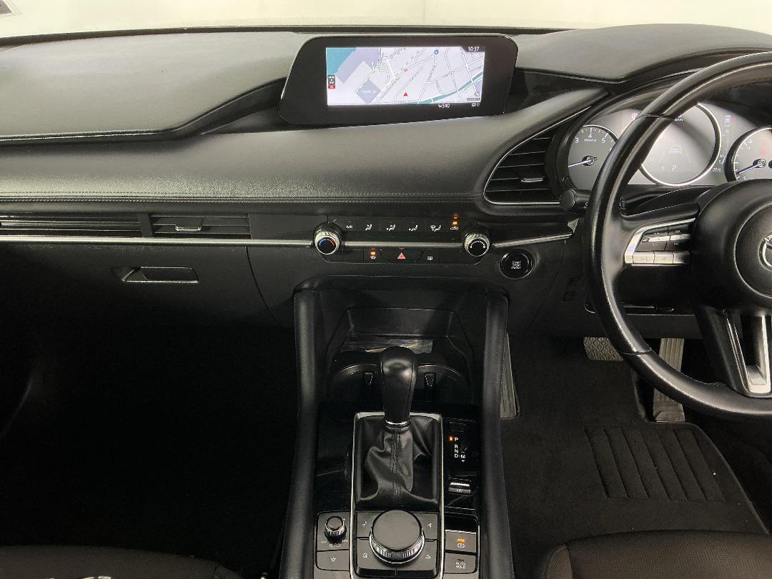 Photo '18' of Mazda Mazda3