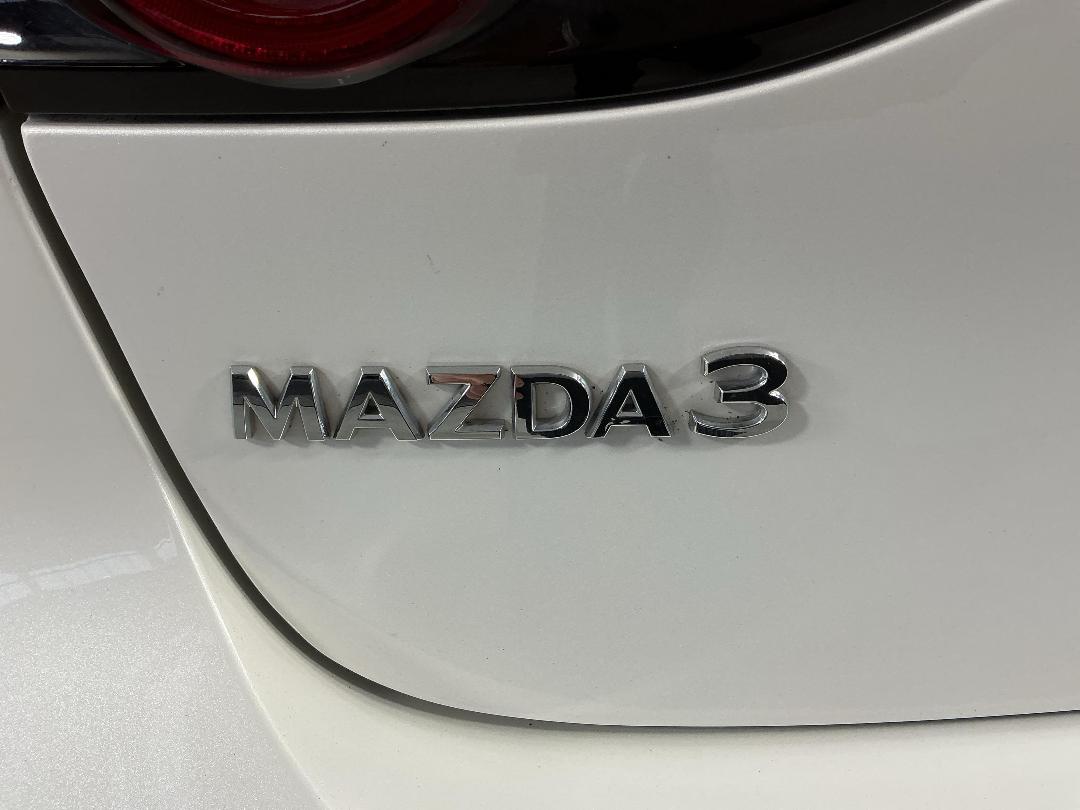 Photo '30' of Mazda Mazda3