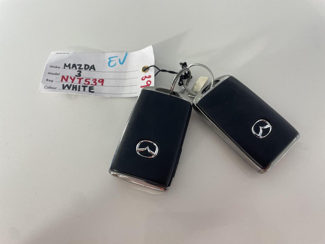 Photo '22' of Mazda Mazda3