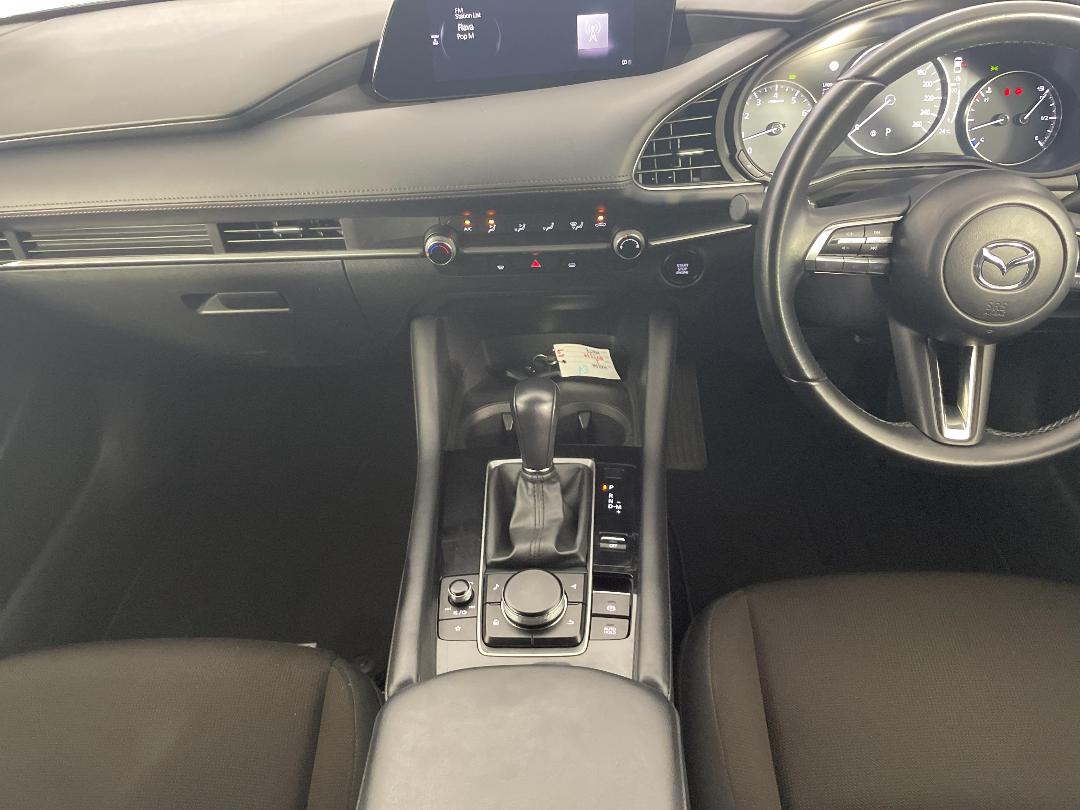 Photo '18' of Mazda Mazda3