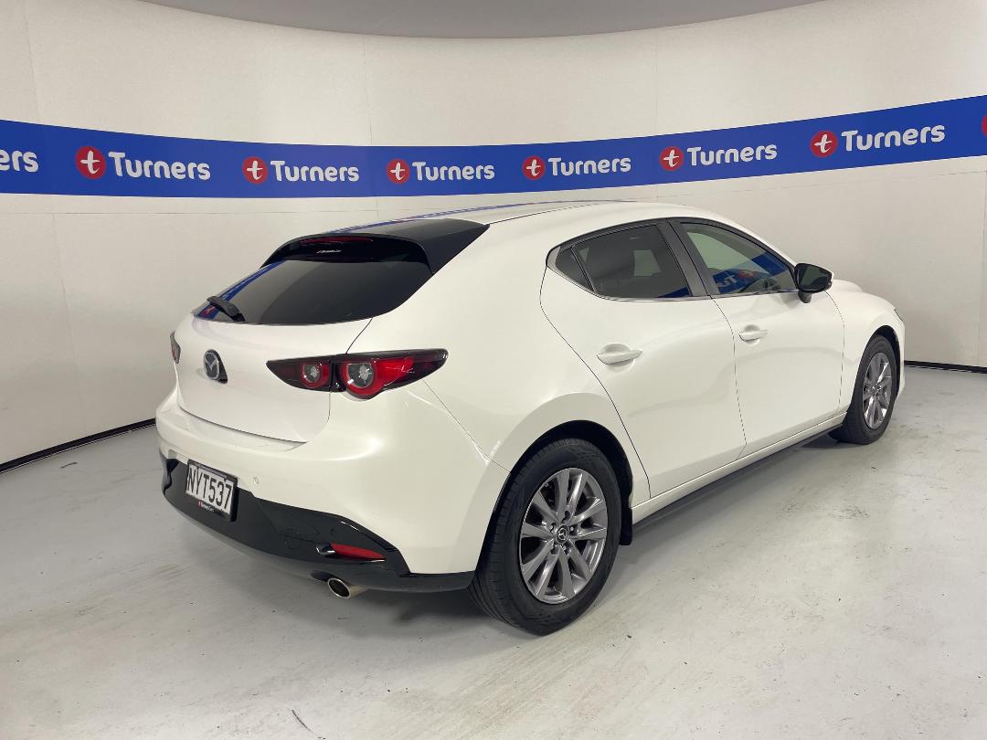 Photo '7' of Mazda Mazda3