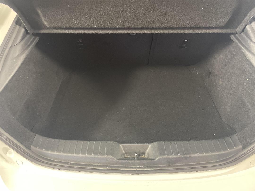 Photo '14' of Mazda Mazda3