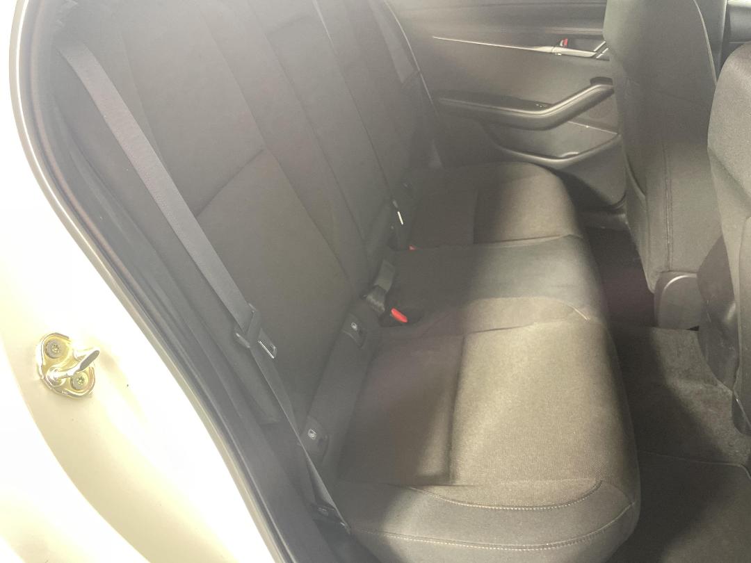 Photo '20' of Mazda Mazda3