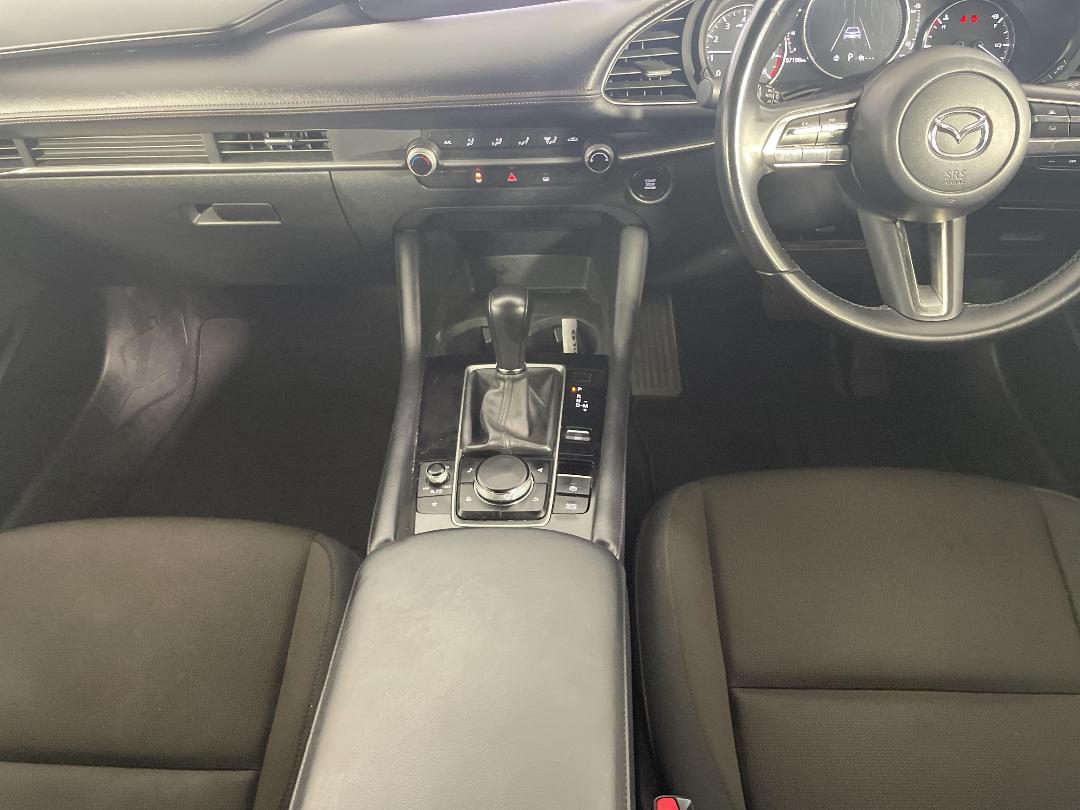 Photo '18' of Mazda Mazda3