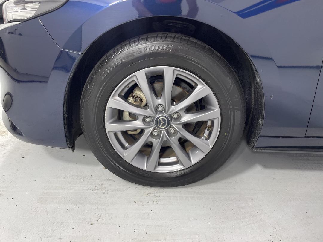 Photo '10' of Mazda Mazda3 Photo '10' of Mazda Mazda3