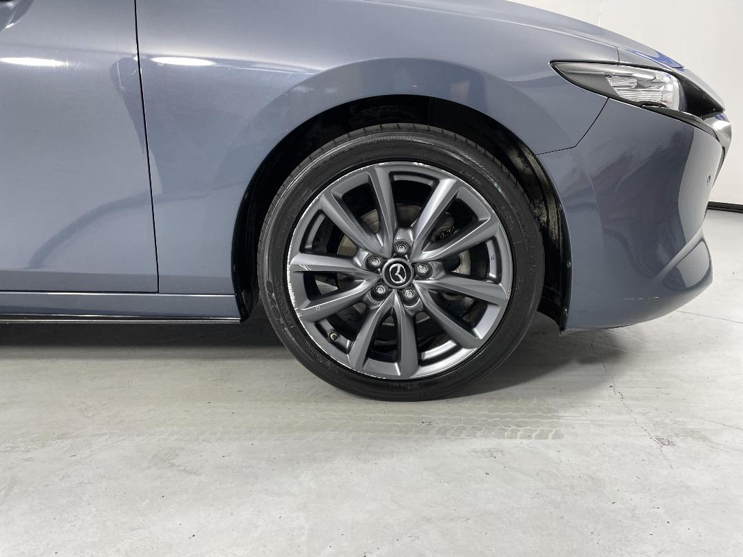 Photo '9' of Mazda Mazda3