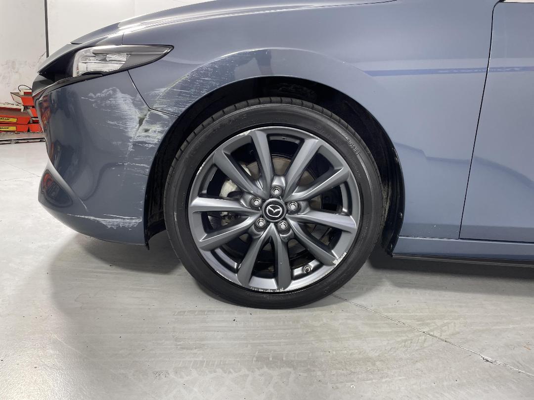 Photo '10' of Mazda Mazda3