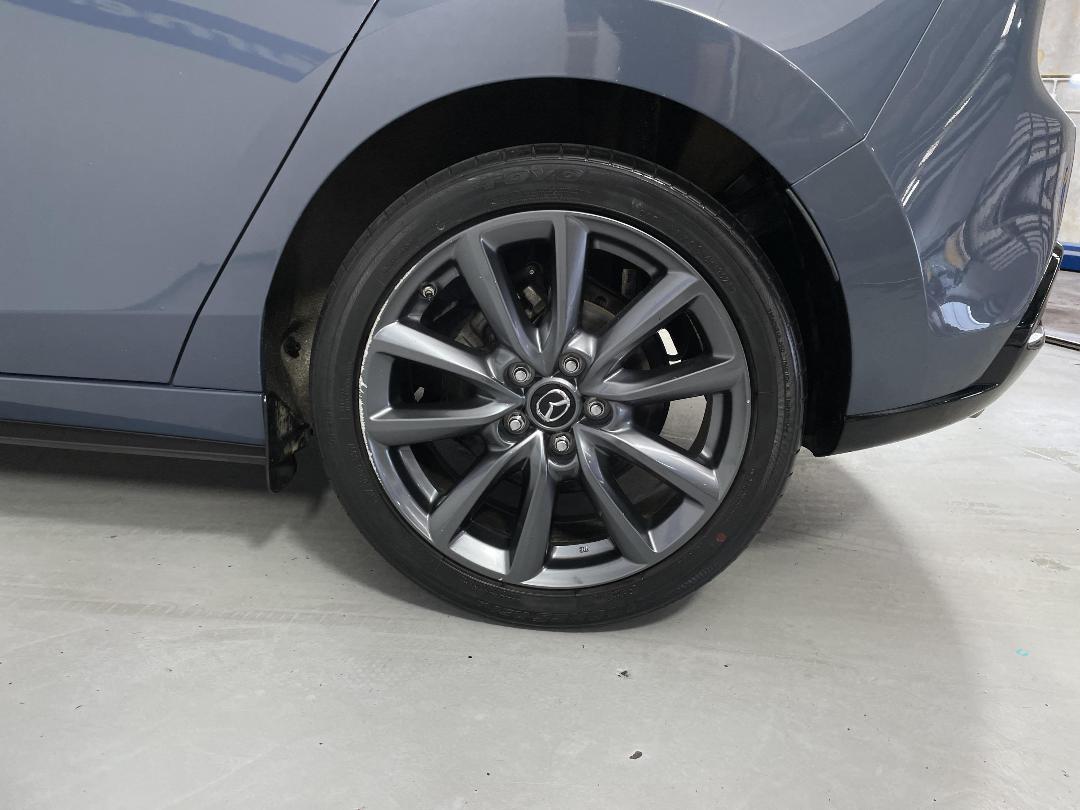 Photo '11' of Mazda Mazda3