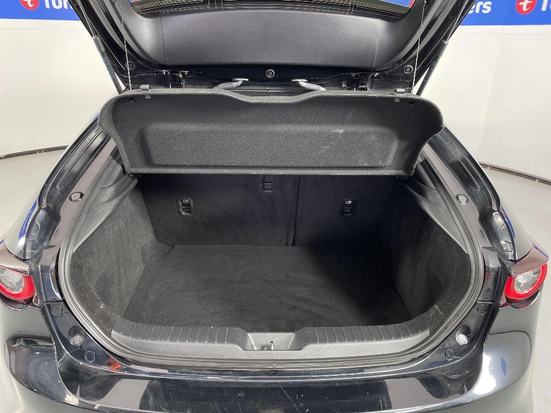 Photo '14' of Mazda Mazda3 Photo '14' of Mazda Mazda3