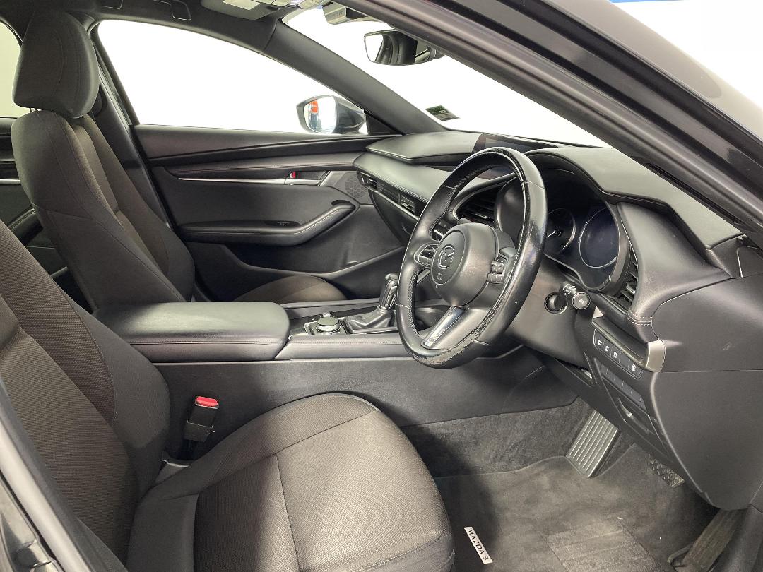 Photo '16' of Mazda Mazda3 Photo '16' of Mazda Mazda3