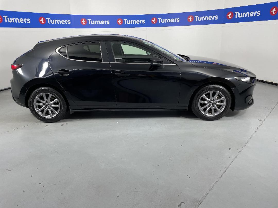 Photo '23' of Mazda Mazda3 Photo '23' of Mazda Mazda3