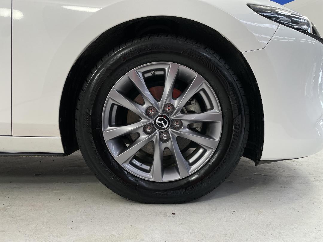 Photo '9' of Mazda Mazda3