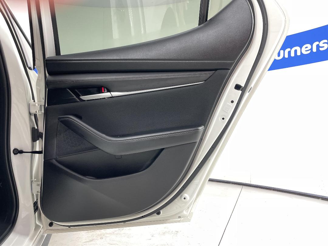 Photo '19' of Mazda Mazda3