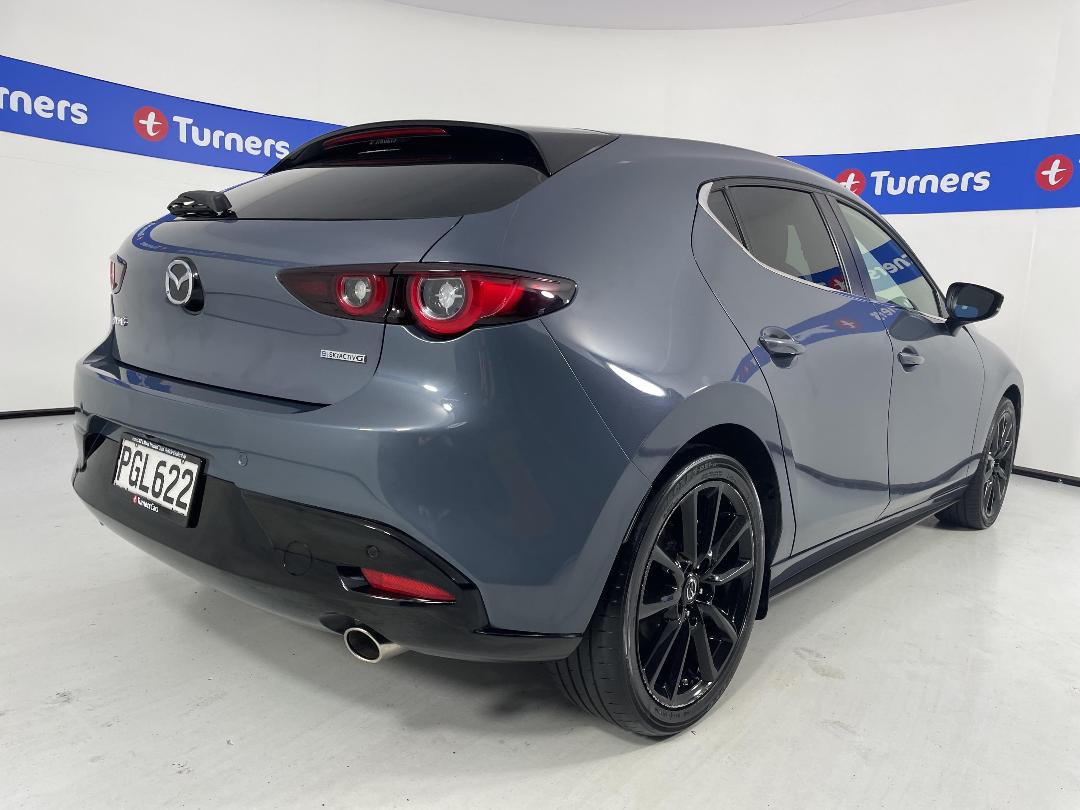 Photo '7' of Mazda Mazda3 Photo '7' of Mazda Mazda3