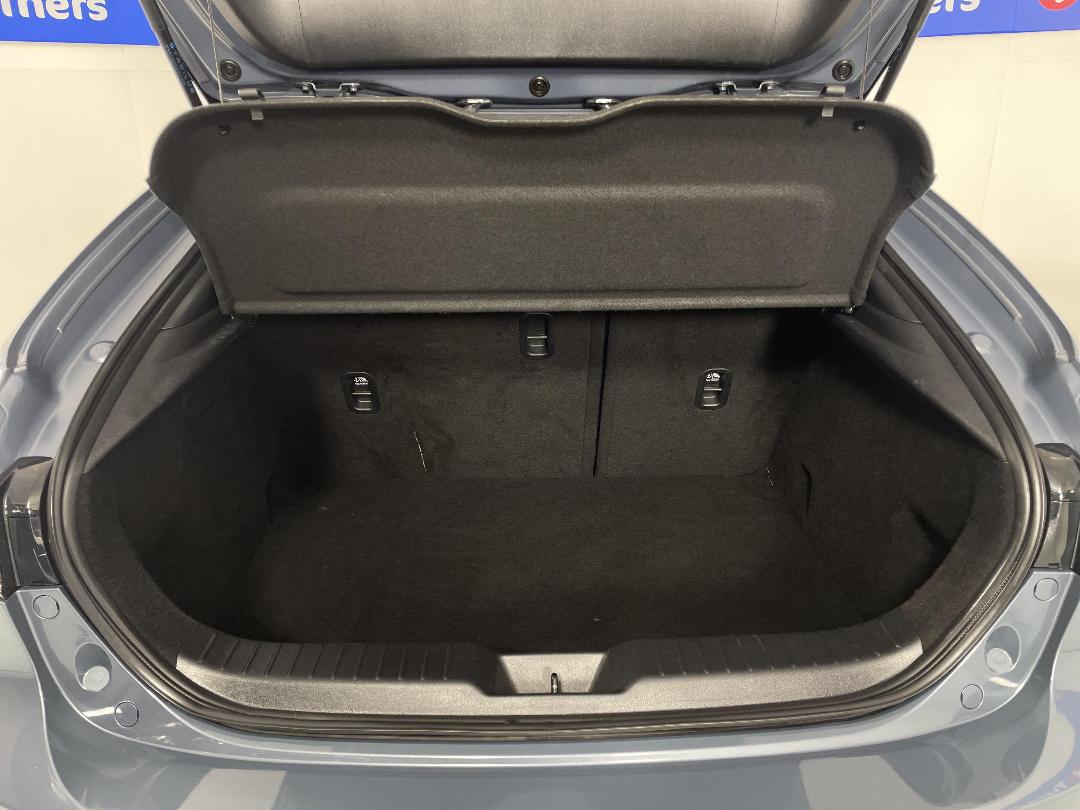 Photo '14' of Mazda Mazda3 Photo '14' of Mazda Mazda3