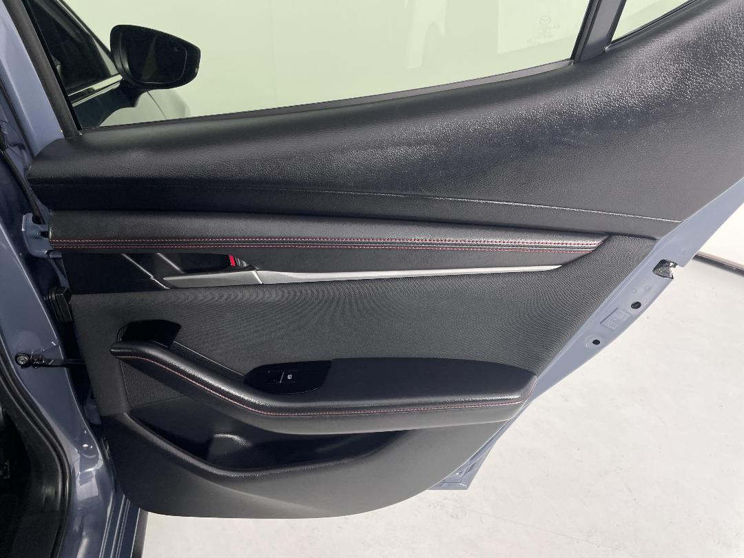 Photo '19' of Mazda Mazda3 Photo '19' of Mazda Mazda3