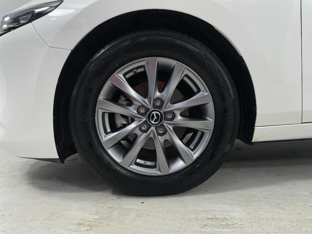 Photo '10' of Mazda Mazda3 Photo '10' of Mazda Mazda3