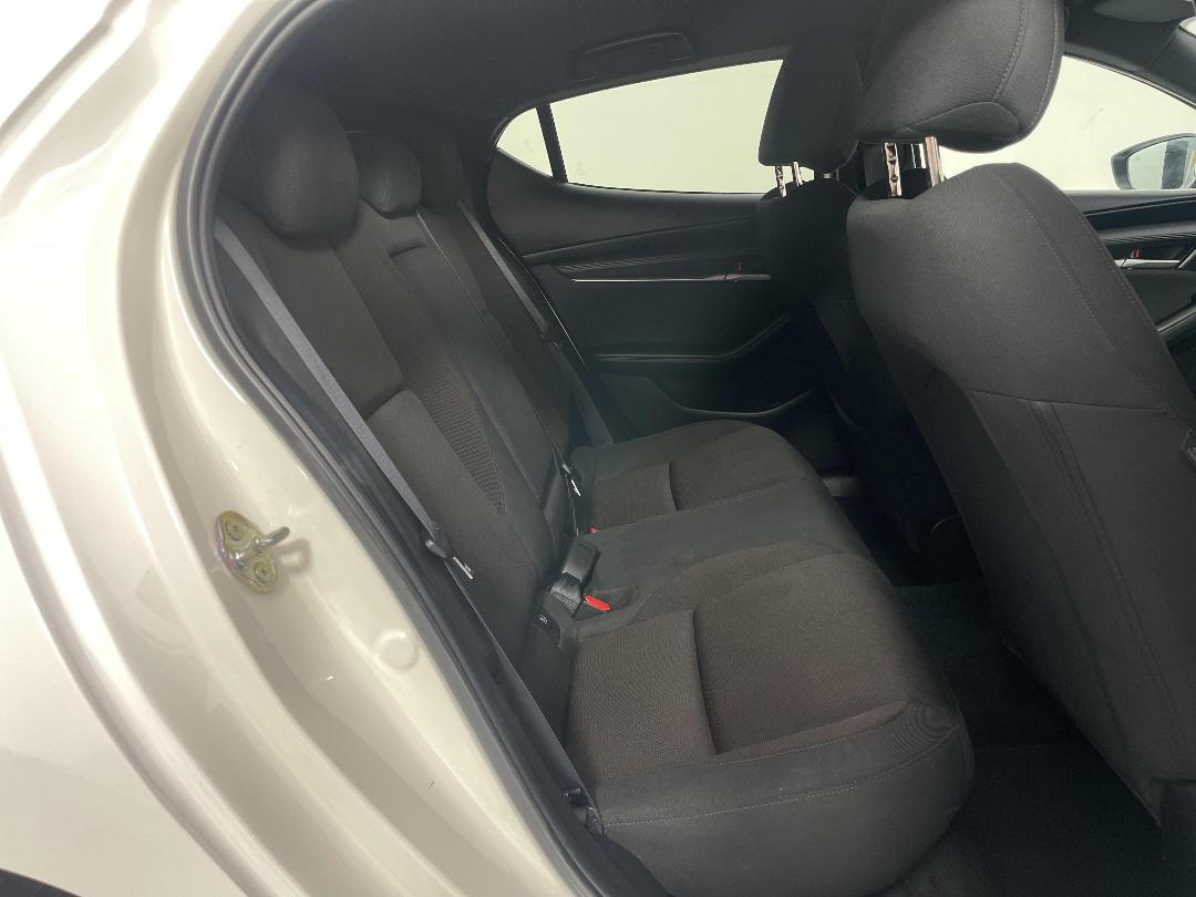 Photo '20' of Mazda Mazda3 Photo '20' of Mazda Mazda3