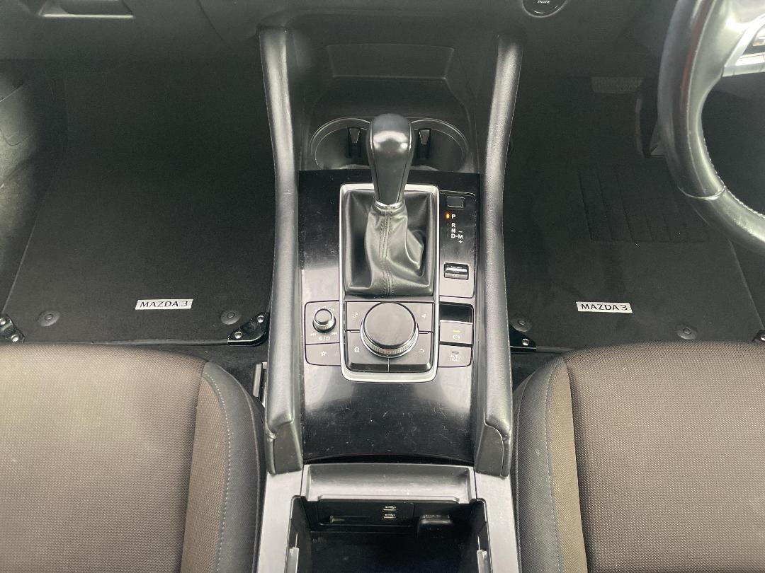 Photo '18' of Mazda Mazda3 Photo '18' of Mazda Mazda3