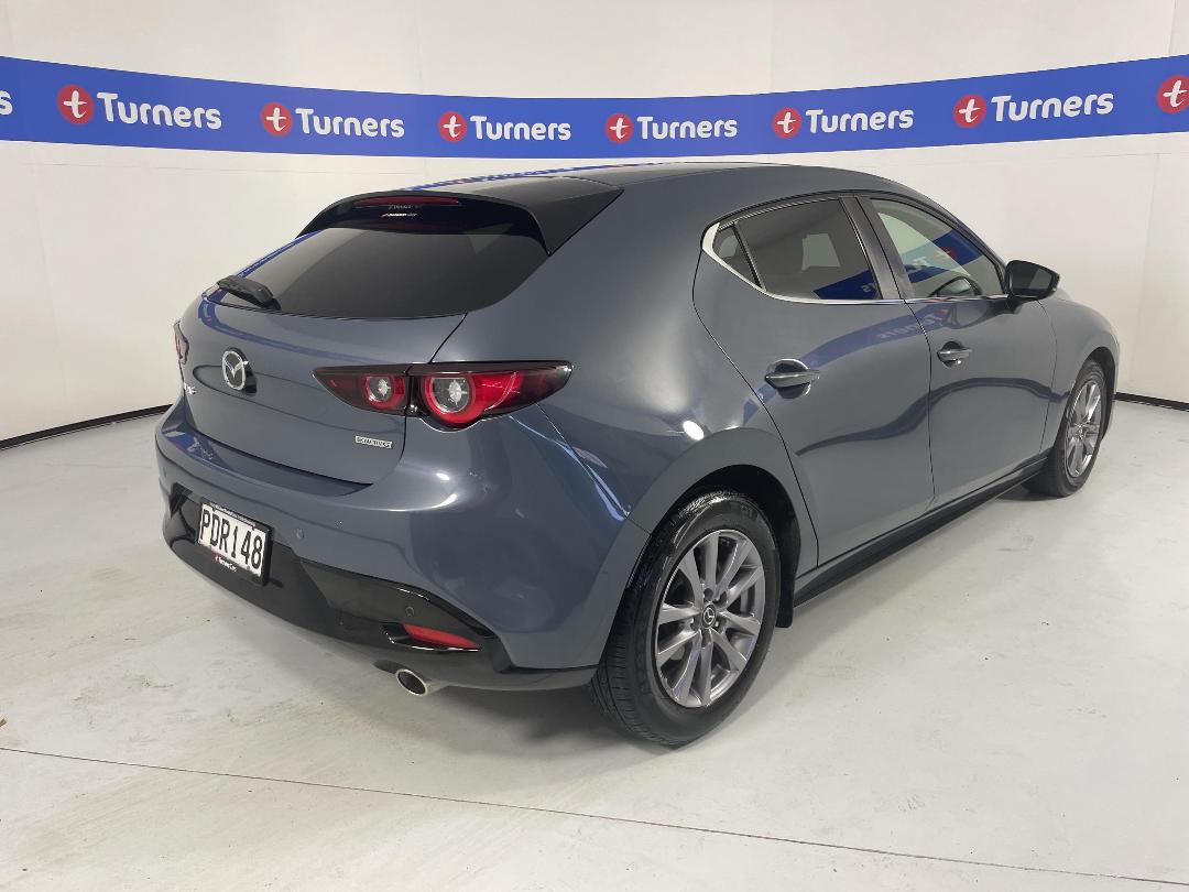 Photo '7' of Mazda Mazda3 Photo '7' of Mazda Mazda3