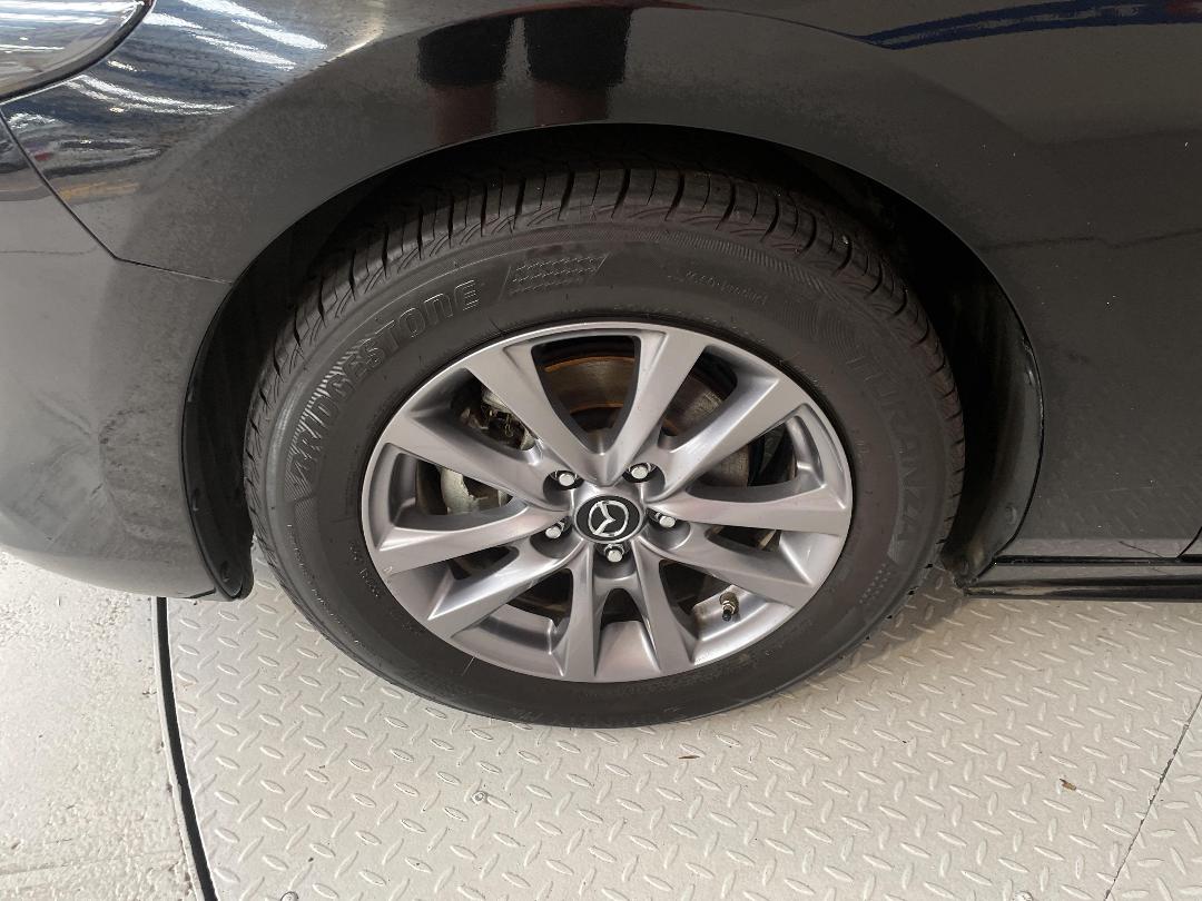 Photo '10' of Mazda Mazda3