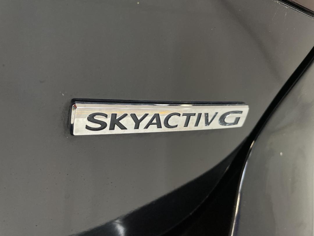 Photo '37' of Mazda Mazda3