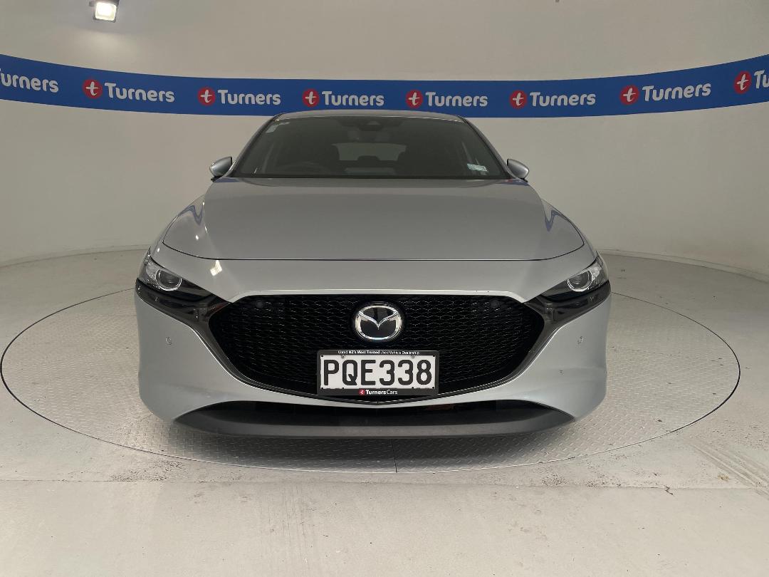 Photo '2' of Mazda Mazda3