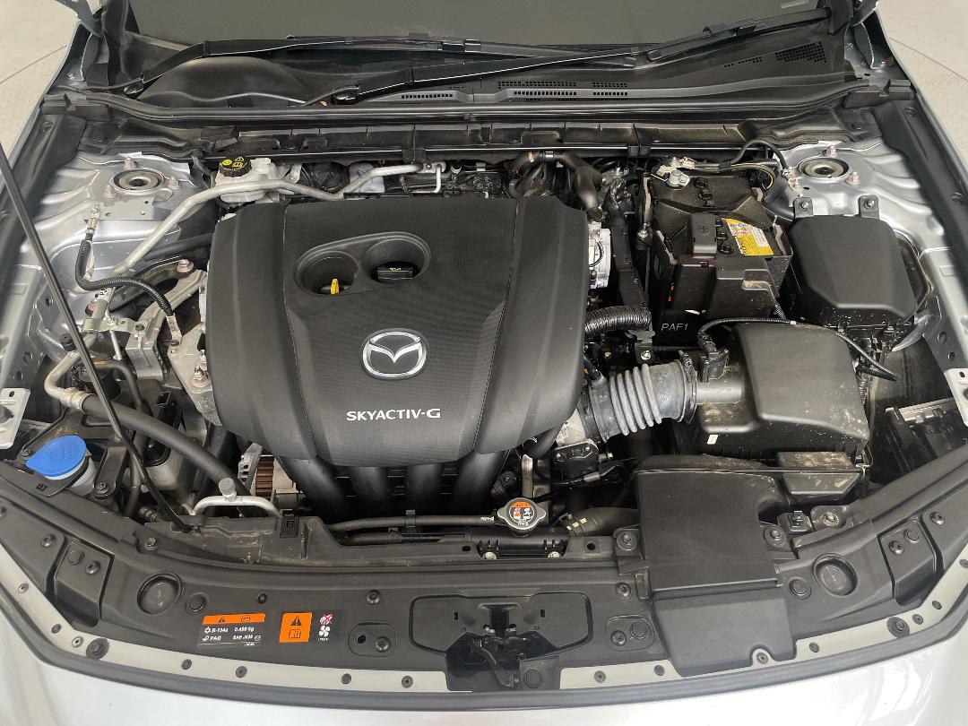 Photo '13' of Mazda Mazda3