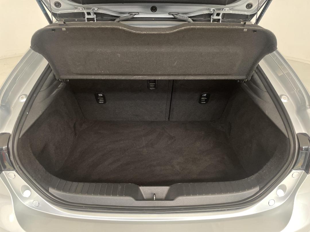 Photo '14' of Mazda Mazda3