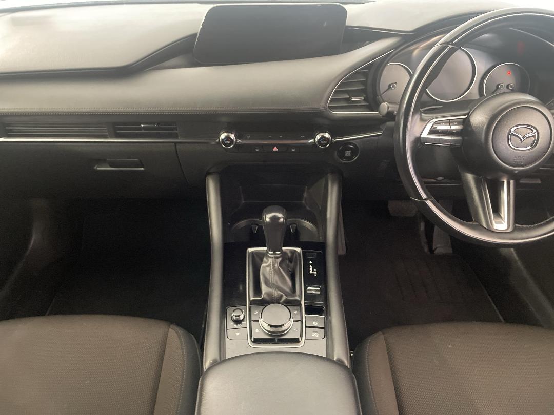 Photo '18' of Mazda Mazda3