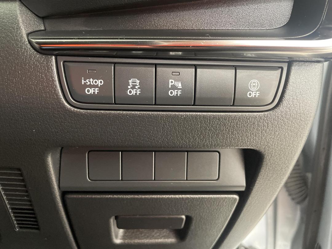 Photo '25' of Mazda Mazda3