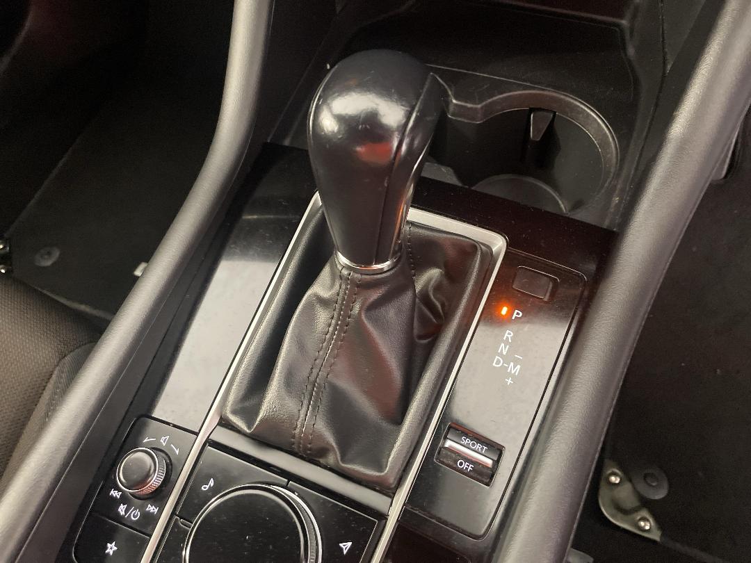 Photo '32' of Mazda Mazda3