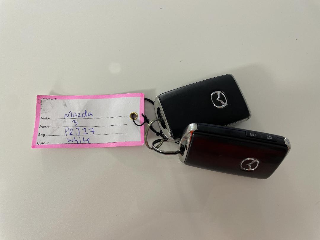 Photo '22' of Mazda Mazda3