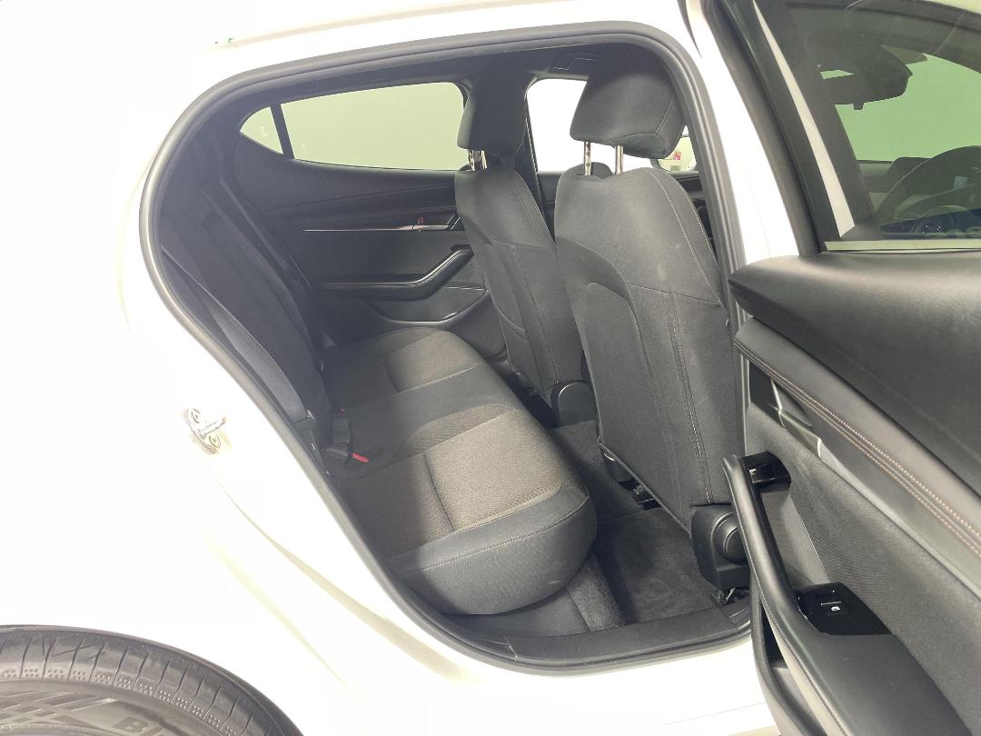 Photo '20' of Mazda Mazda3