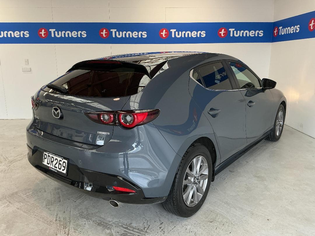 Photo '7' of Mazda Mazda3