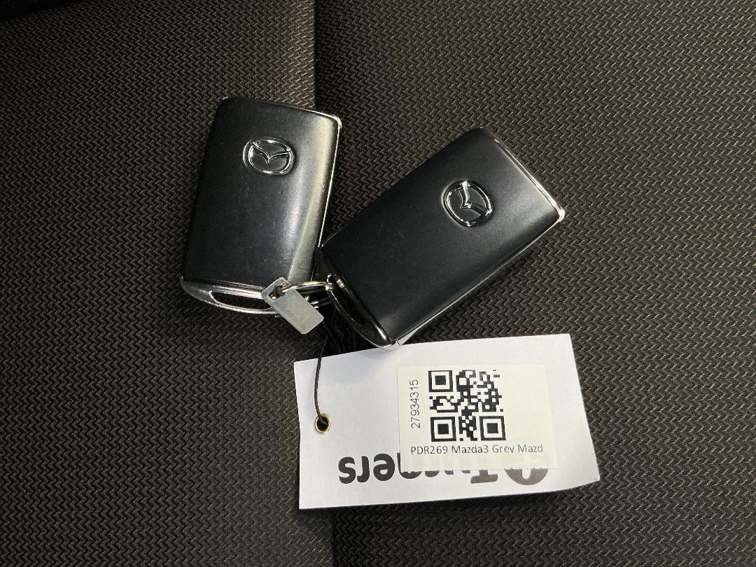 Photo '22' of Mazda Mazda3