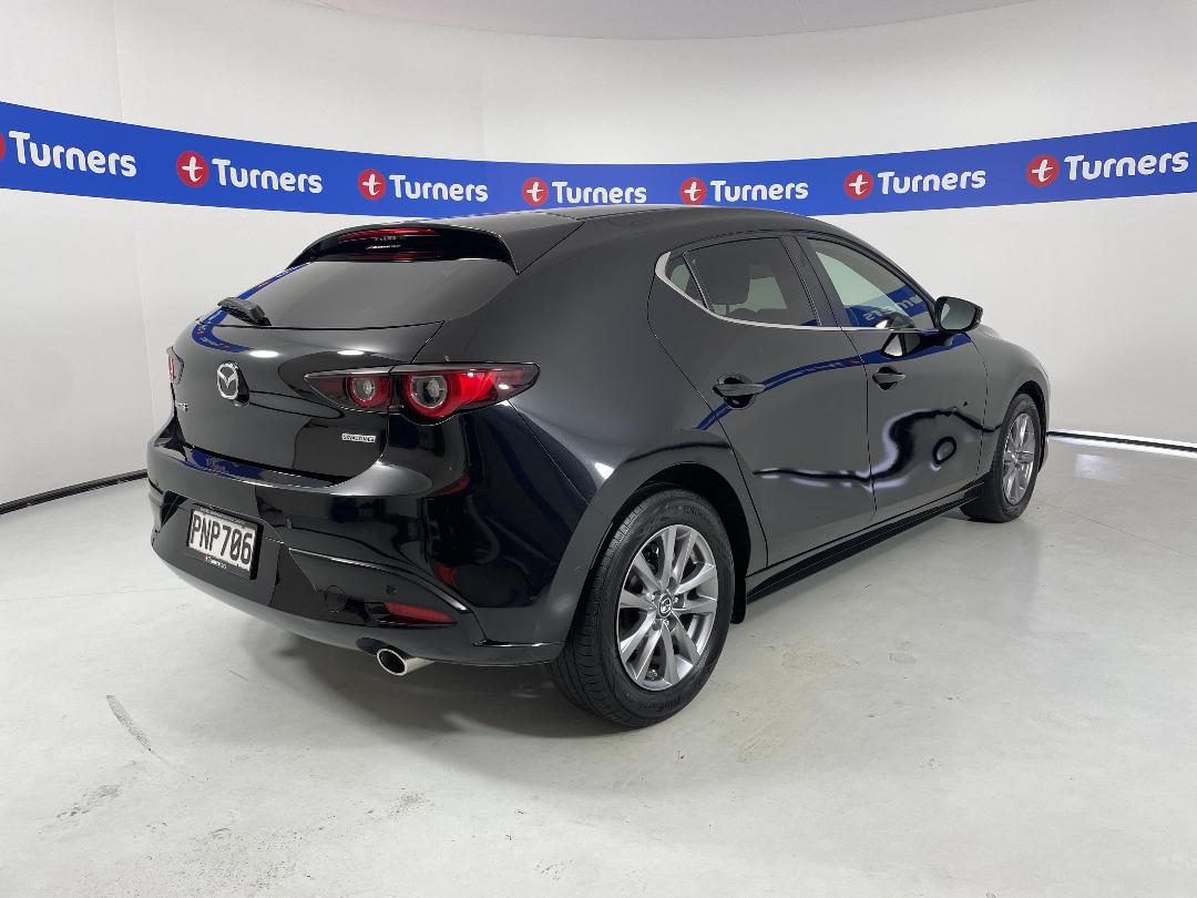 Photo '7' of Mazda Mazda3 Photo '7' of Mazda Mazda3